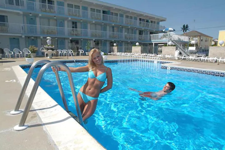 Pool 4 of 22