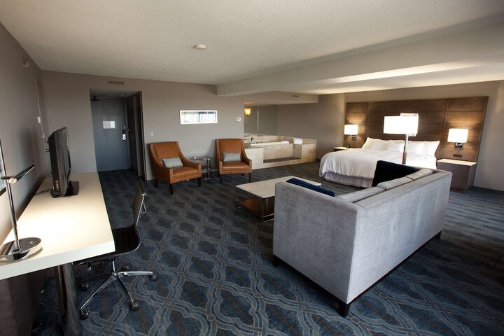 Room 25 of 64