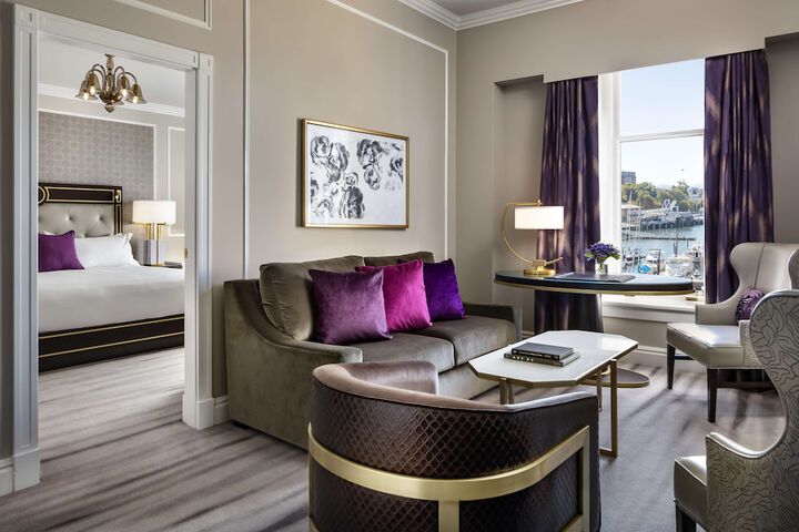 Room 40 of 105