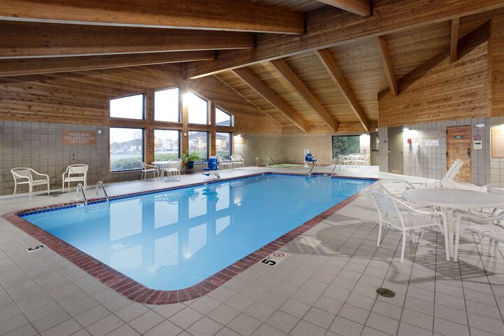 Pool 4 of 54