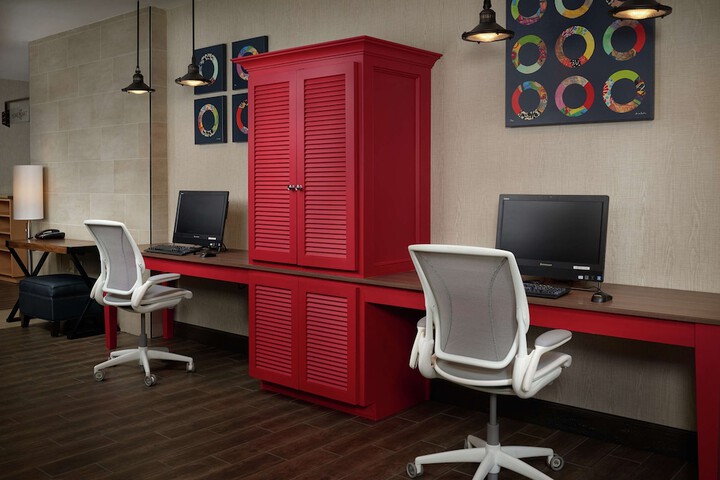 Business Center 34 of 34