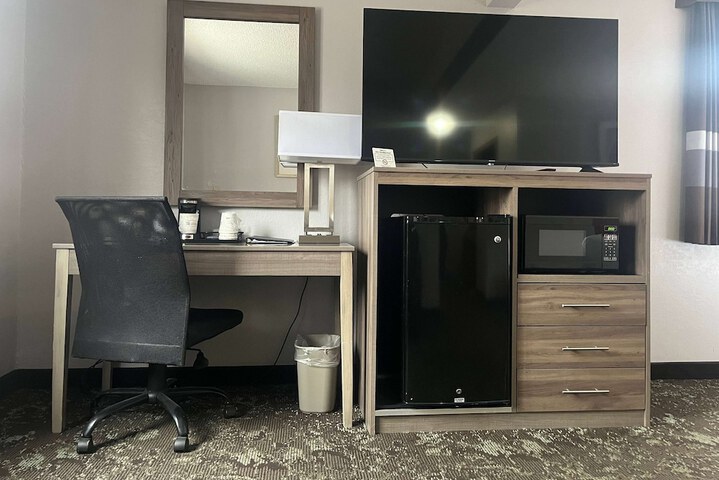 Room 16 of 47