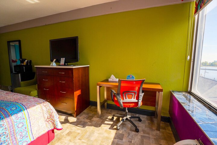 Room 60 of 90