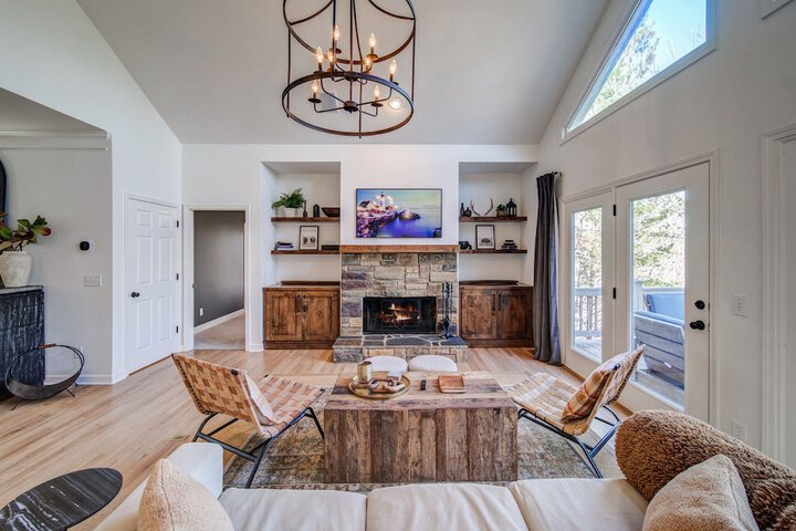 Luxury Mountain Home in Big Canoe! Golf / Lake / EV / Game Room!