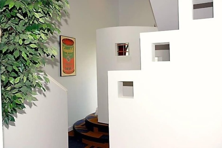 Room 19 of 151
