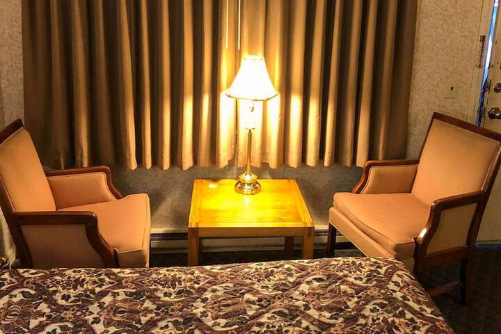 Room 20 of 29