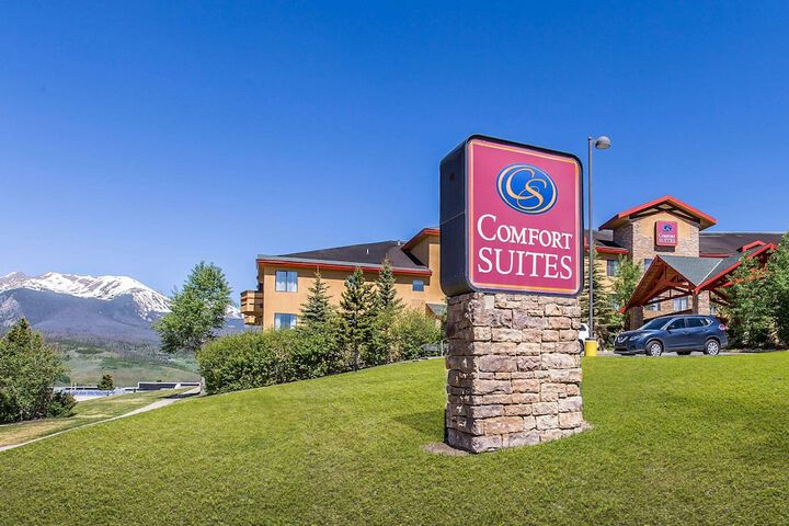 Hotel 2 of 25