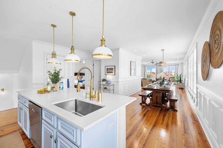 1 Block to Beach Newly Renovated 6bdr w / Rooftop Views Sand Dune by Avantstay