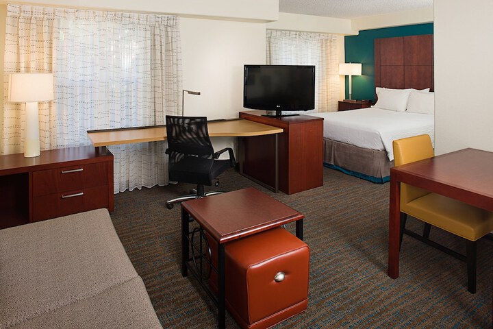 Room 18 of 23