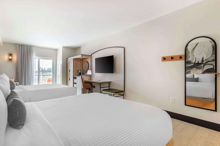 Room 40 of 104