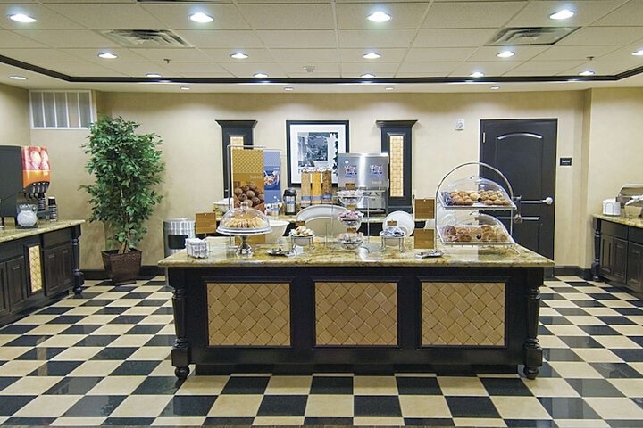 Breakfast/Coffee Service 40 of 51