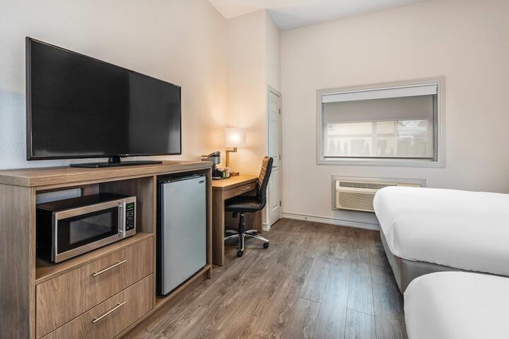 Comfort Inn & Suites Thousand Islands Harbour District