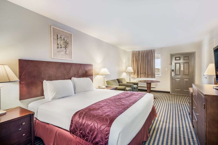Room 22 of 53