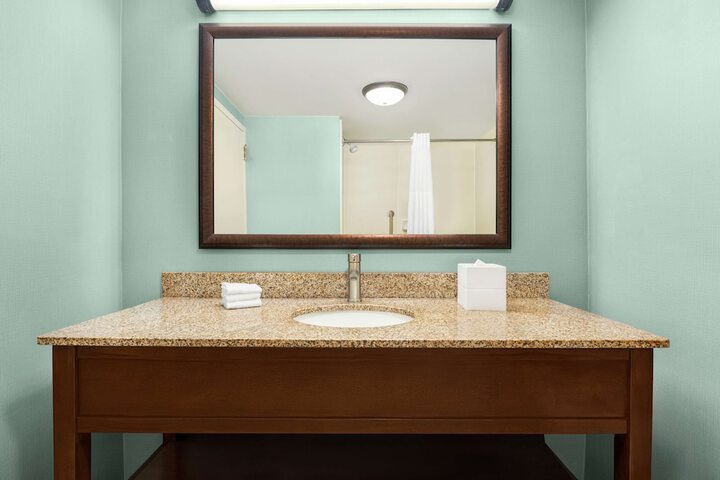 Hampton Inn & Suites Outer Banks / Corolla