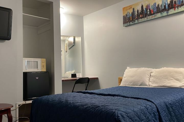 Room 2 of 9