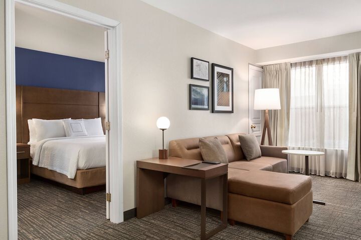 Room 18 of 32