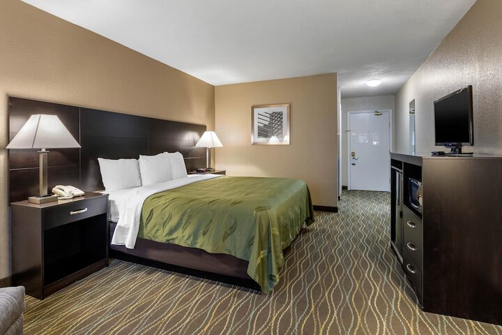 Room 27 of 45