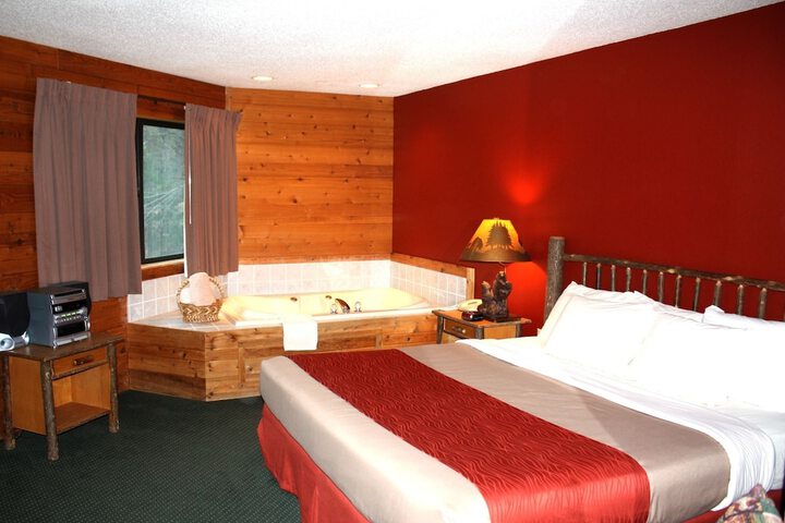 Room 12 of 34