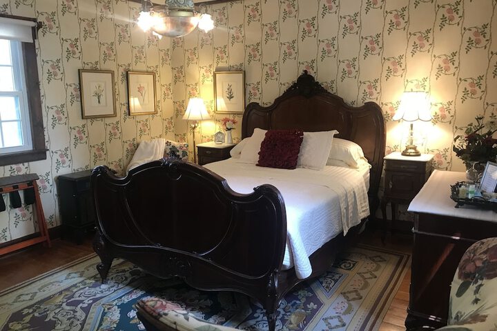 Room 66 of 83