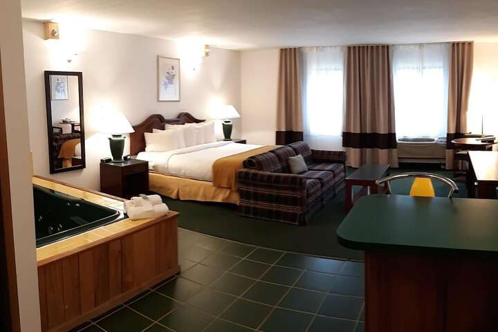 Room 14 of 30