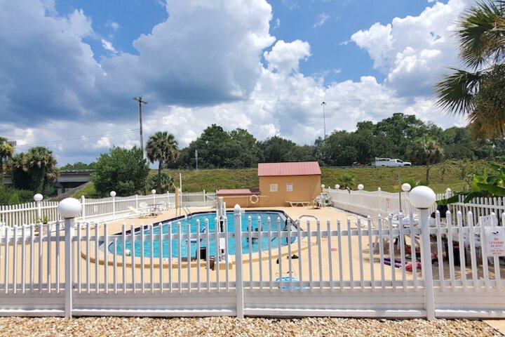 Pool 9 of 42
