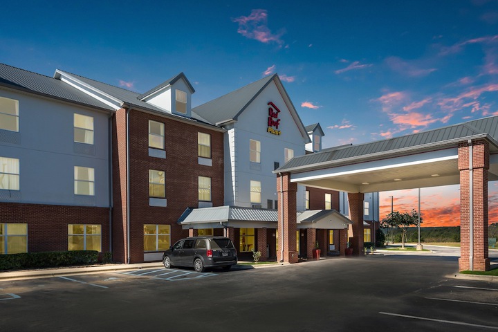 Hotel 6 of 33