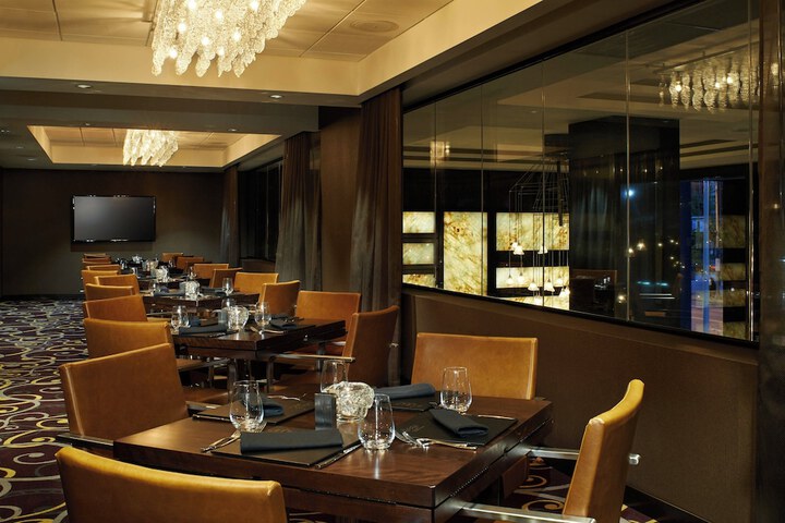 Metropolitan at the 9 Autograph Collection