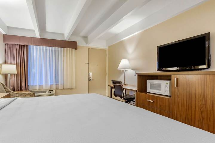 Room 21 of 29