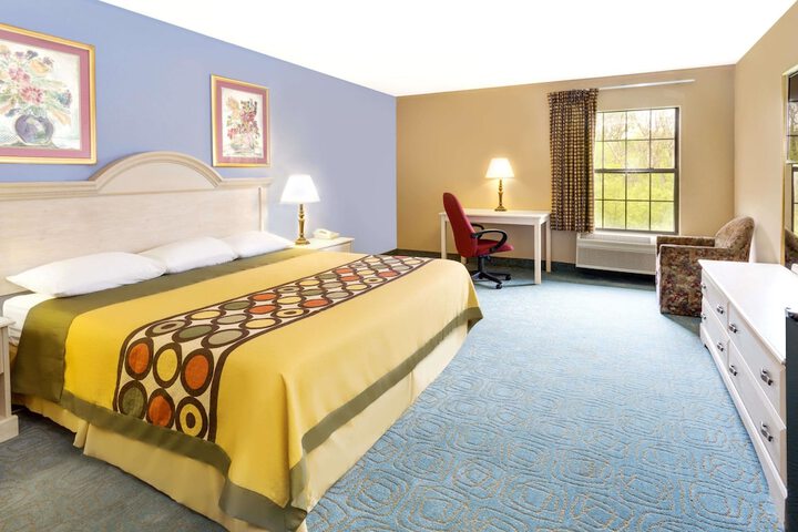 Room 3 of 14