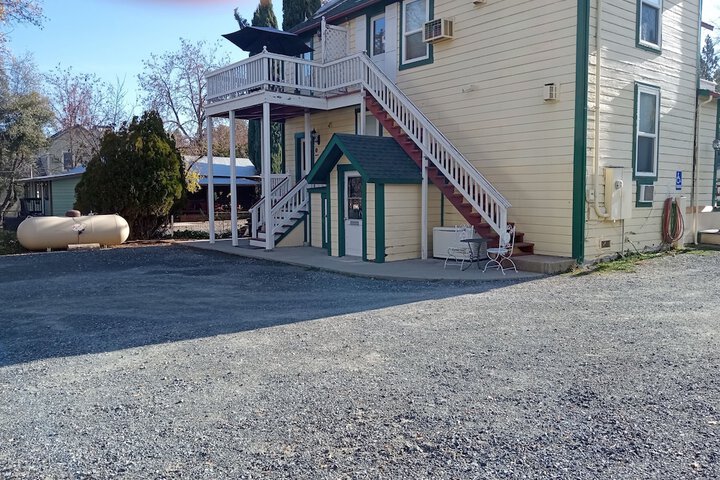 Hotel 2 of 48