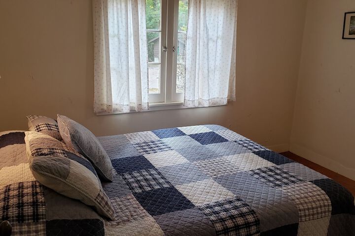 Room 129 of 215