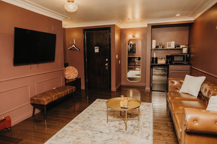 The Brooks Hotel