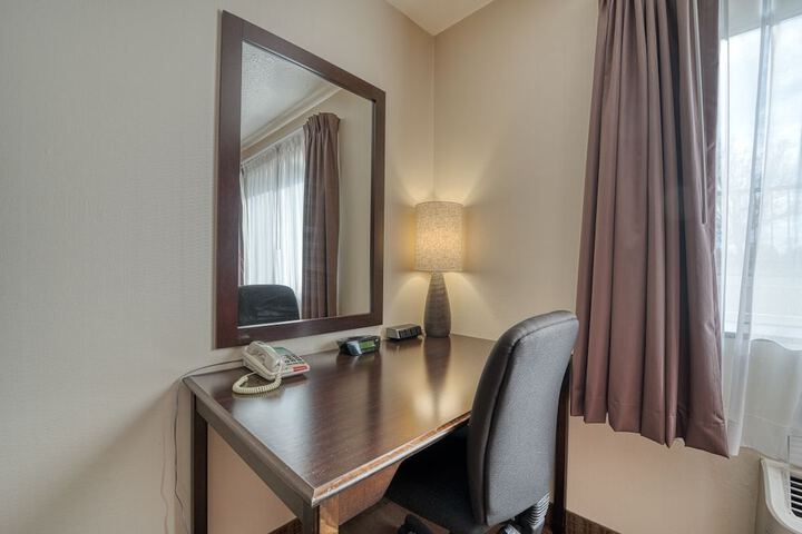 Room 35 of 52