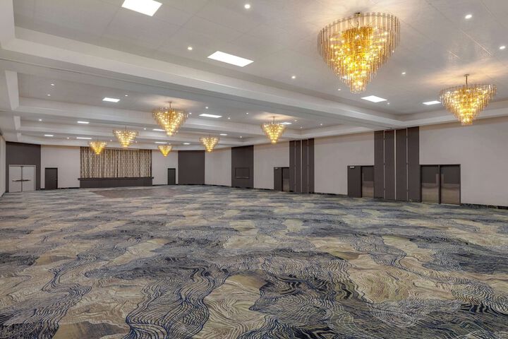 DoubleTree by Hilton Kingston