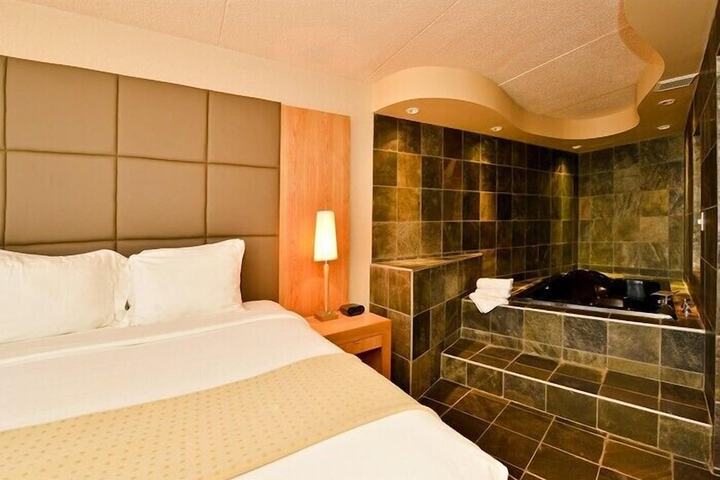 Room 4 of 22