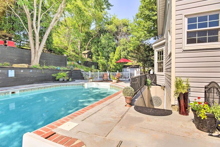 Bel Air Apartment w / Pool 2 Mi to Main St