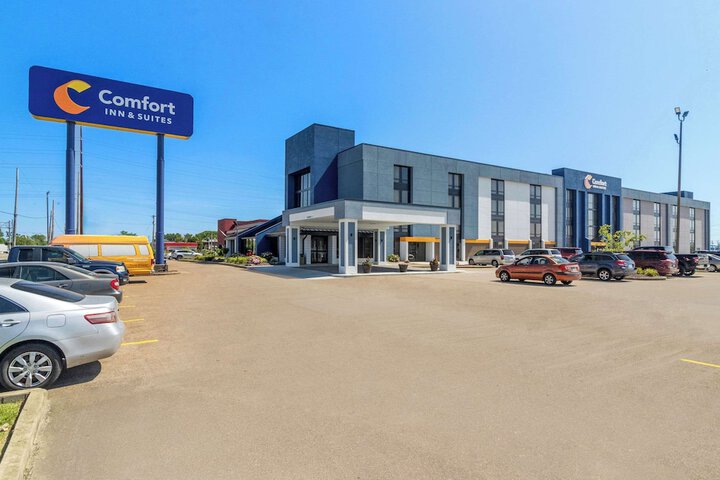 Comfort Inn & Suites Evansville Airport