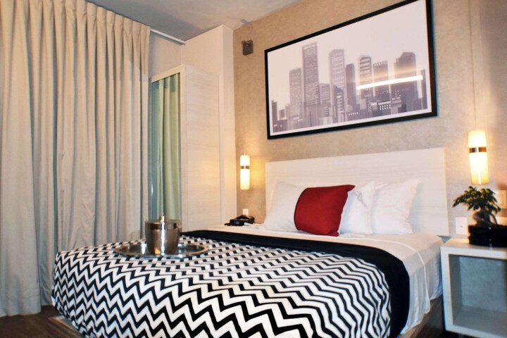 Room 14 of 66