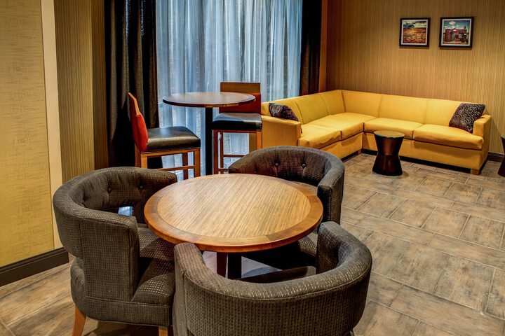 DoubleTree by Hilton West Fargo Sanford Medical Center Area
