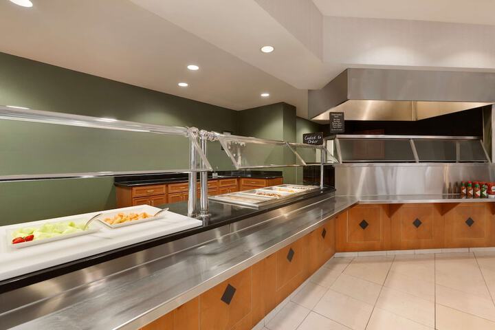 Embassy Suites by Hilton Newark Wilmington South