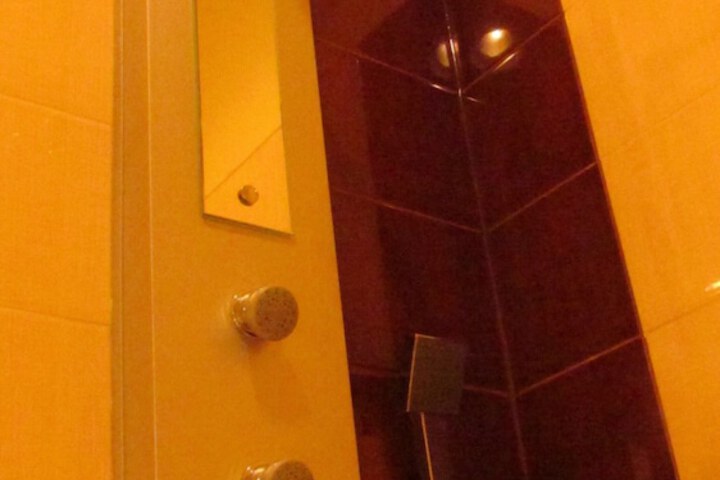 Room 41 of 72