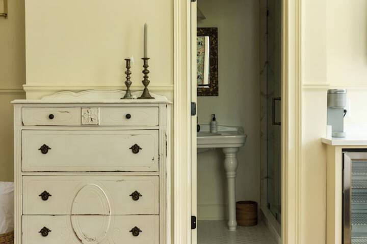 Room 88 of 292
