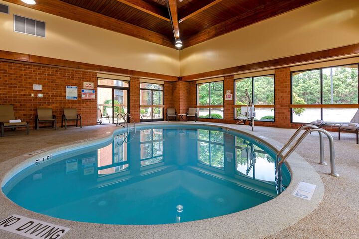 Pool 7 of 25