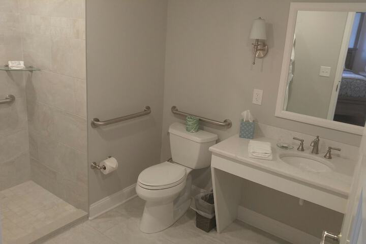 Room 44 of 49