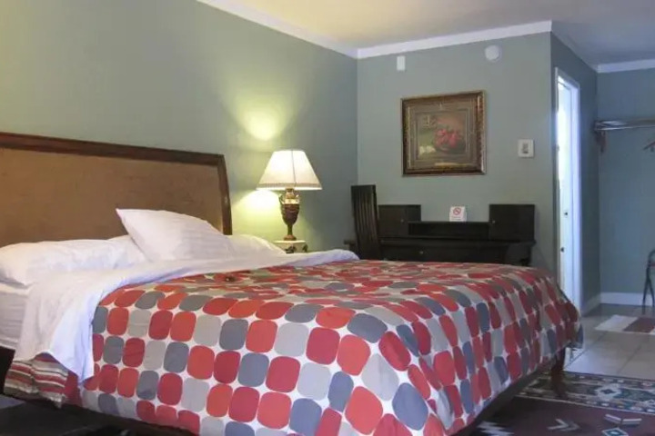 RIO INN & SUITES