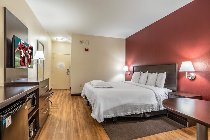 Room 15 of 34