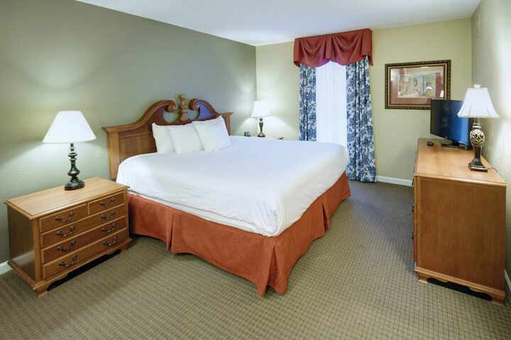 Room 32 of 67