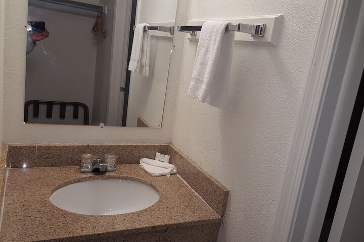 Room 19 of 22
