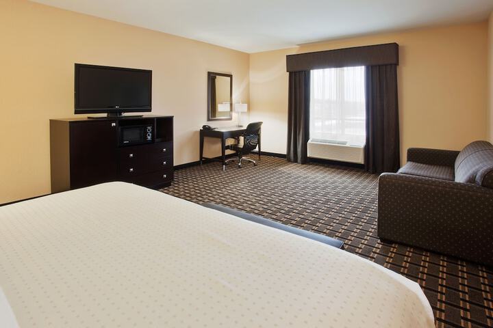 Room 10 of 45