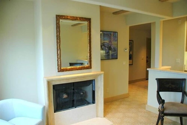 Room 16 of 32
